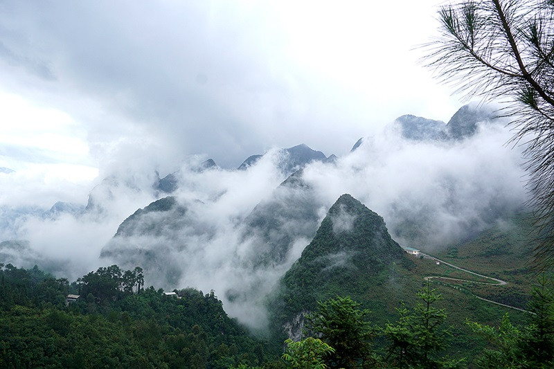 Săn mây tại Mã Pí Lèng