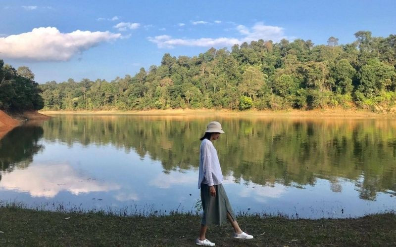 Khung cảnh hồ Pá Khoang mùa thu bình yên và thơ mộng Khung cảnh hồ Pá Khoang mùa thu bình yên và thơ mộng