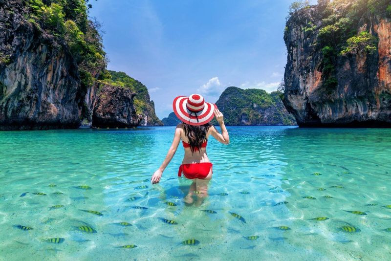 Phuket được mệnh danh là “thiên đường” biển xanh