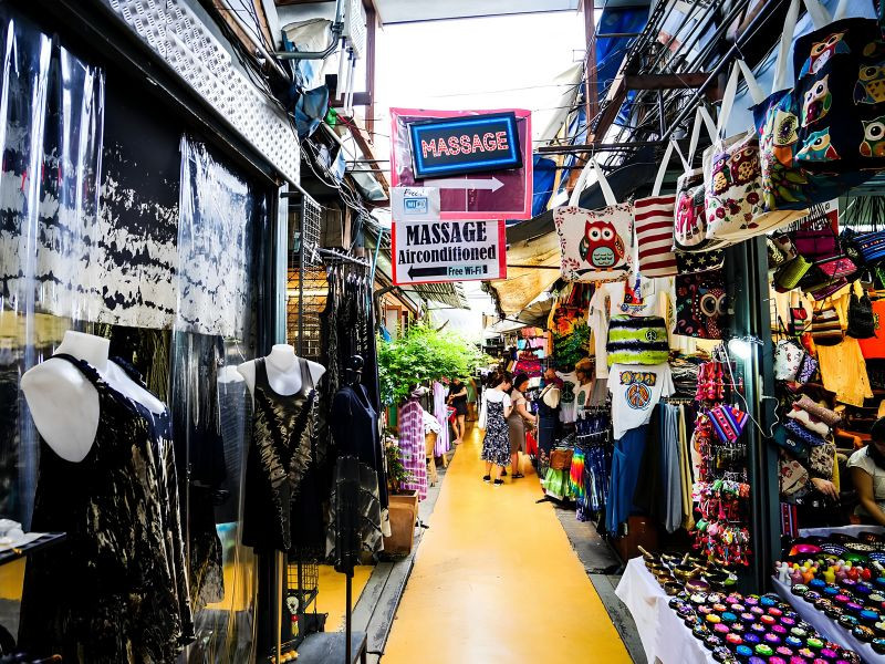 Quần áo local cực kỳ bắt trend Quần áo local cực kỳ bắt trend